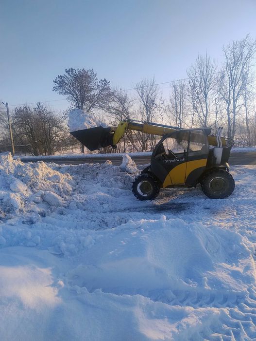 Прибирання снігу