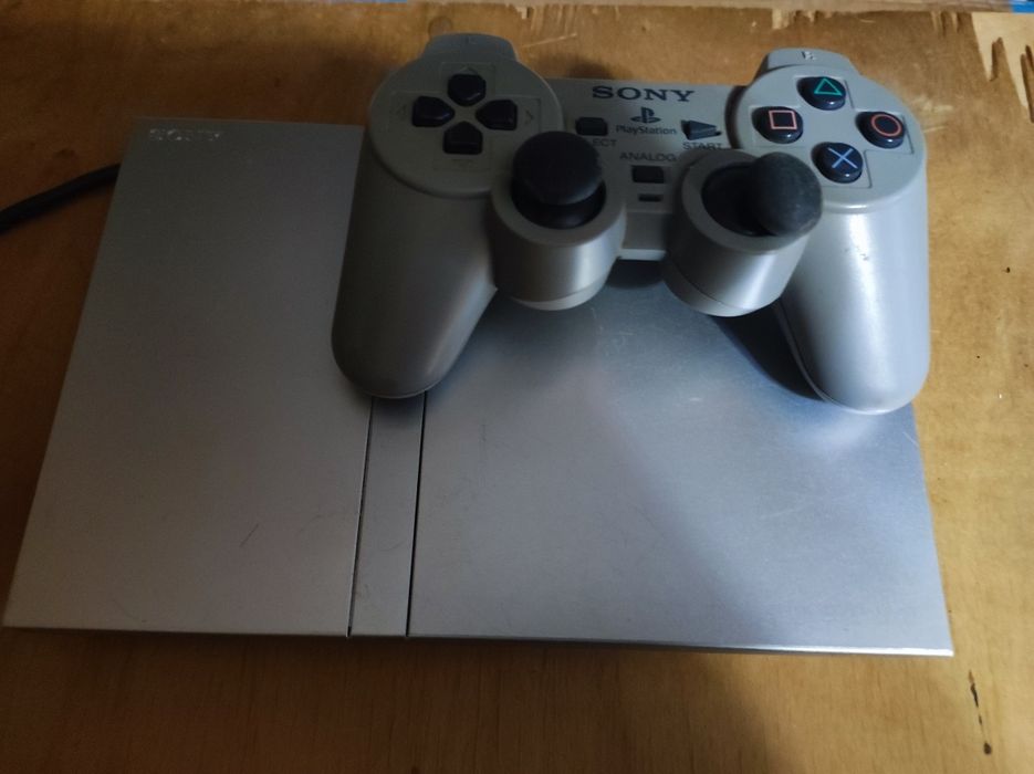 Sony Play Station 2 c джойстиком