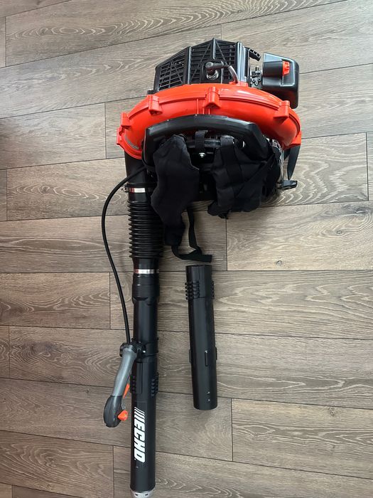 Dmuchawa plecakowa echo do liści trawy