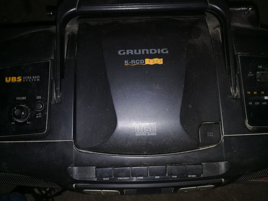 Radio CD Grundig