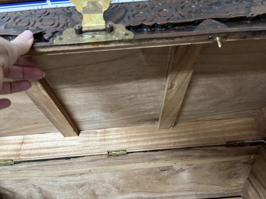 Arca com motivos asiáticos: oportunidade única!