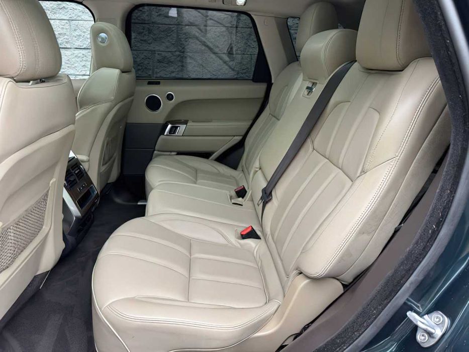 Land Rover Range Rover Sport HSE      2016