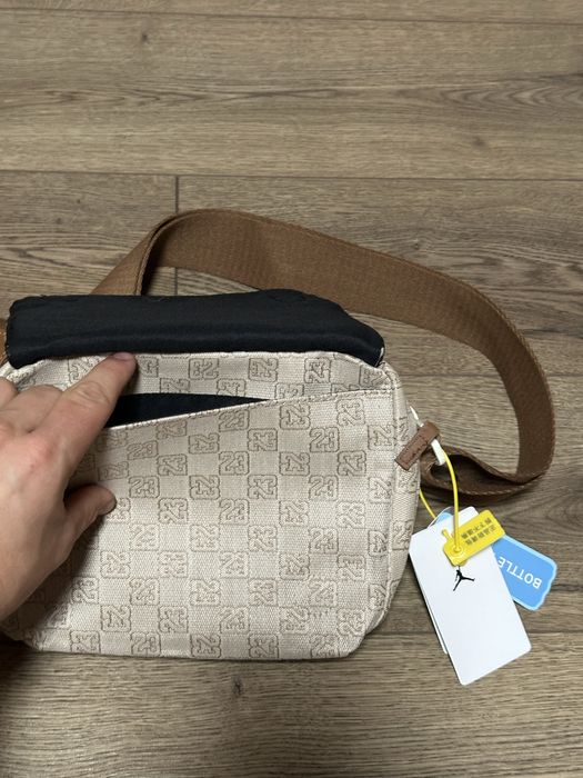 Сумка Air Jordan Monogram Crossbody | Nike, найк, джордан месенджер