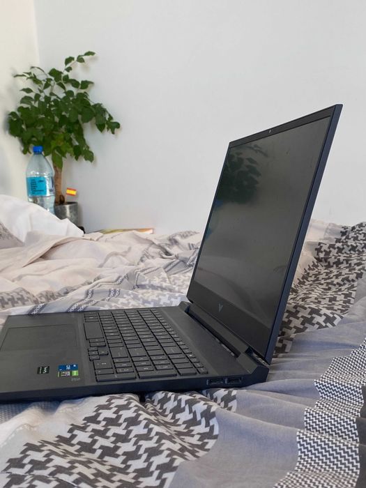 Laptop gamingowy HP Victus i5-11400H/20GB RAM/512GB SSD 144Hz RTX3050