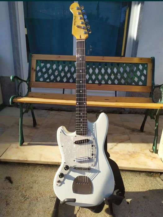 Guitarras Esqueedinas a Venda