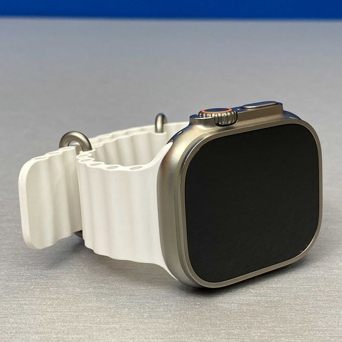 Apple Watch Ultra 2 | Titanium Natural | 49mm | White Ocean Band