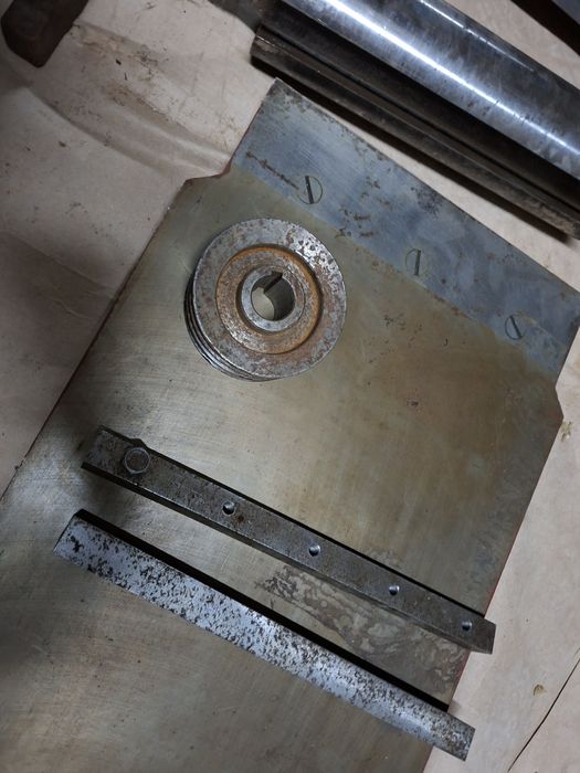 Wał, kliny, blaty, piasta wyrowniarki strugarki do drzewa