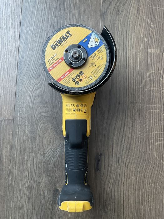 DeWALT DCG405 – akumulatorowa szlifierka kątowa 125 mm, seria XR 18 V