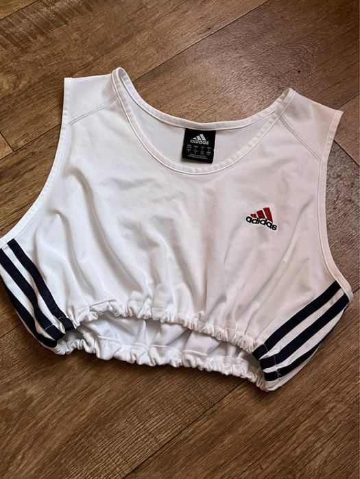 Коротка оверсайз майка Adidas