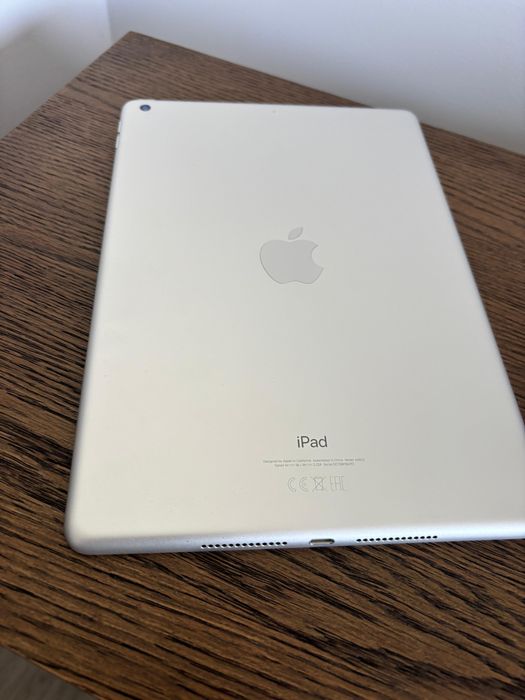 Apple Ipad 9a Geraçao - 2021 - 64GB