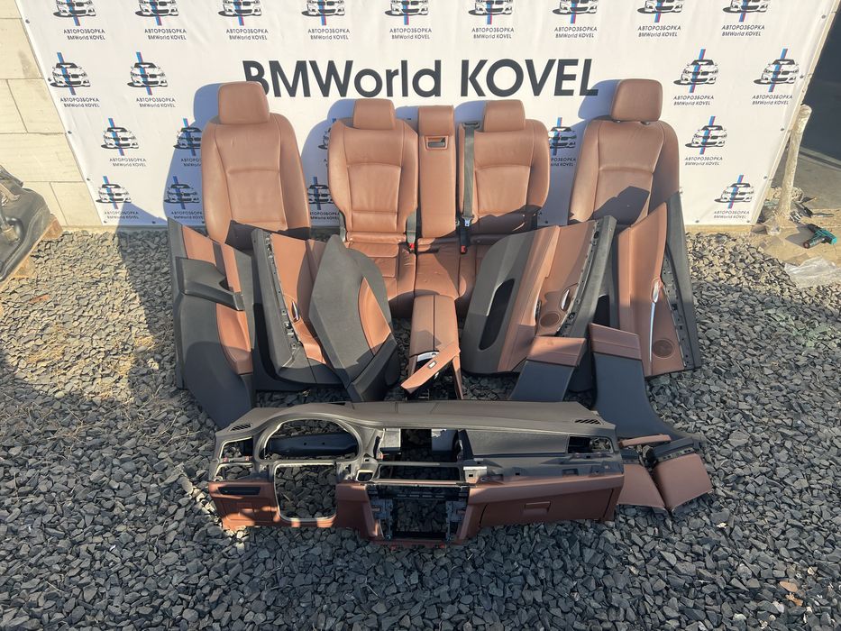 Салон BMW GT 5 F07 седени диван потолок ковролин БМВ 5 Ф07