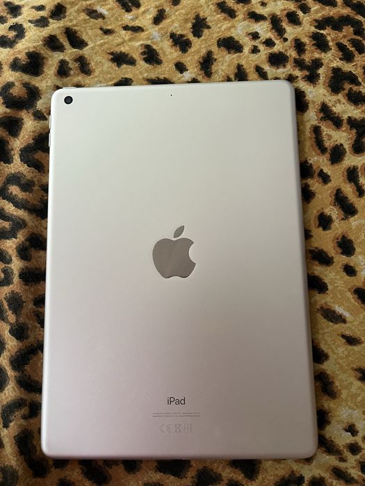 IPad 8 /32 gb 2020 року