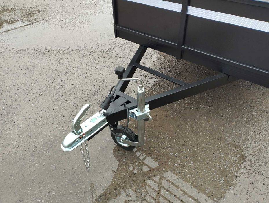 Причіп для перевезення тварин, телят, свиней, худоби, скотовіз