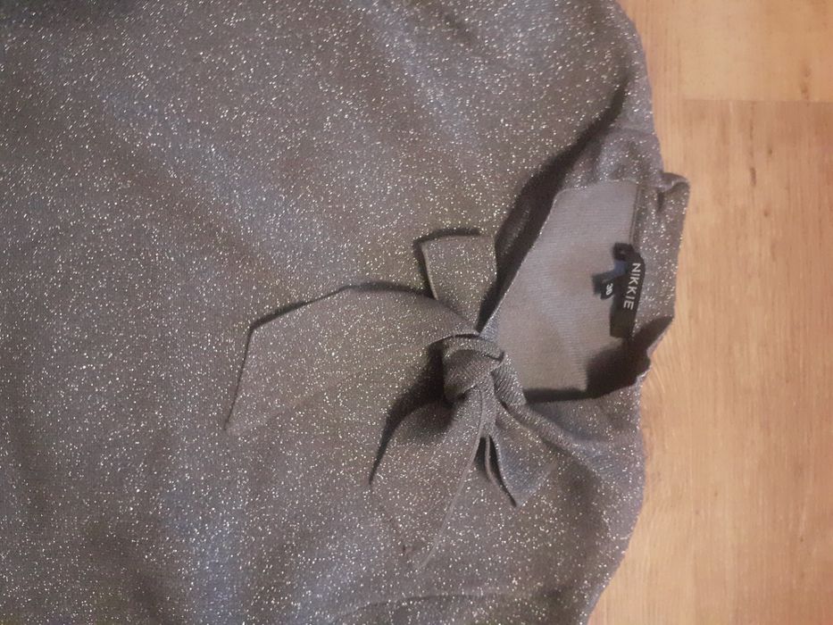 Bluzka nikkie srebrna wiązanie tanio