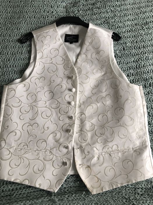 Biala elegancka kamizelka garniturowa w bdb stanie uniwersalna