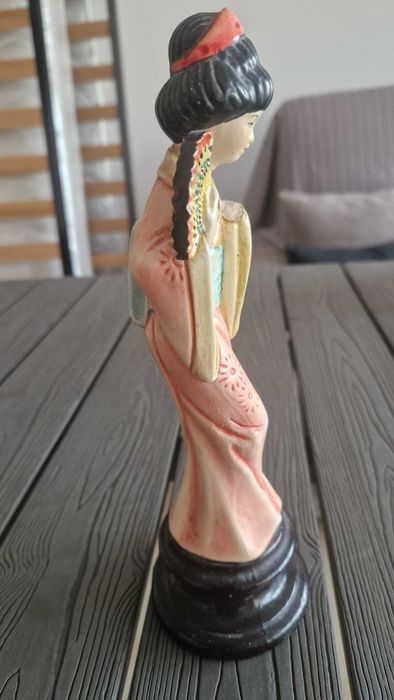 Estatueta vintage - boneca chinesa
