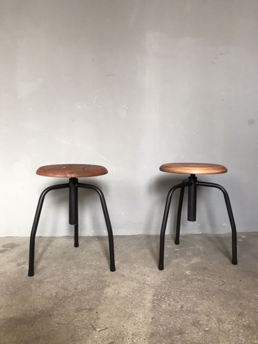 Taboret Loft medyczny lekarski stołek metalowy INDUSTRIALNY na gwincie