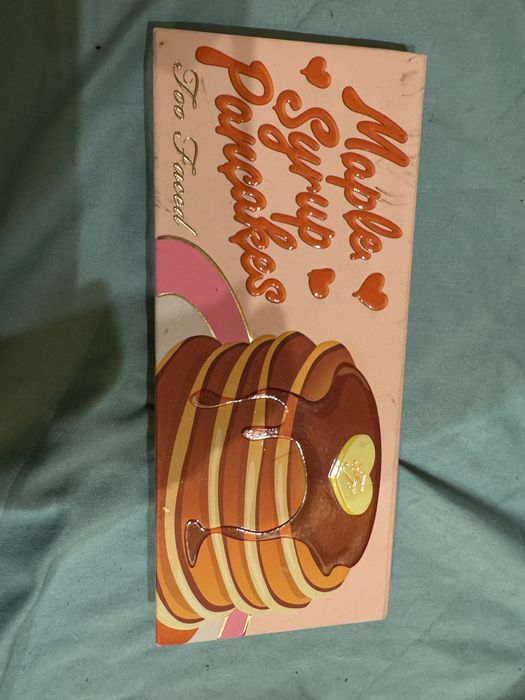 Paletka cieni raz uzyta too faced cena ostateczna