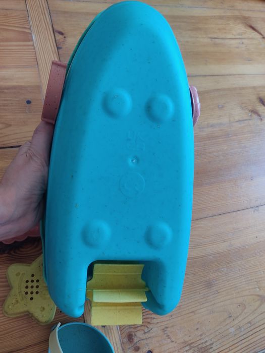 Plastikowy statek do piachu/wody