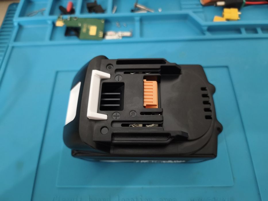Акумулятор Makita 18v 6Ah (елементи Samsung)