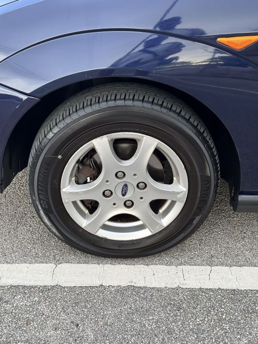 Ford Focus 1.4 75 CV