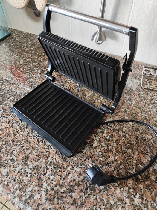 Vendo máquinas de café, espremedor e tostadeira