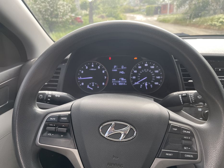 Hyundai  Elantra
