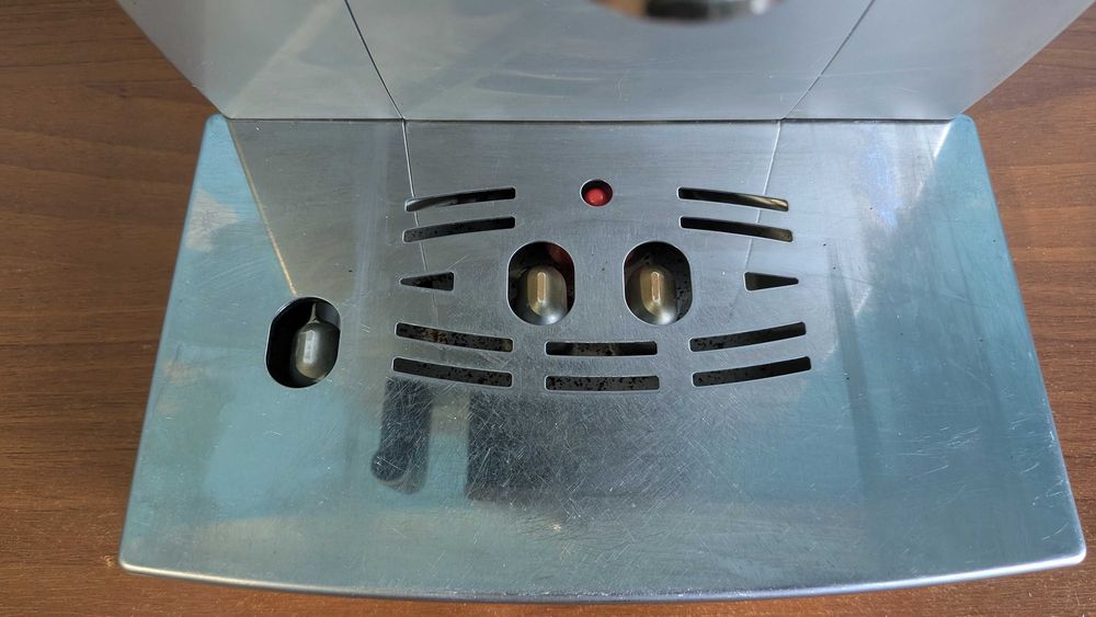 Кавомашина Delonghi Ecam 23.450.