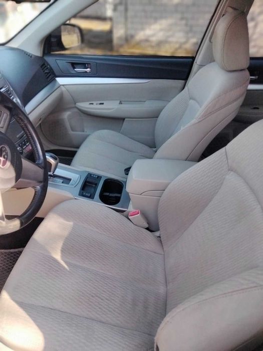 Subaru Outback 2011