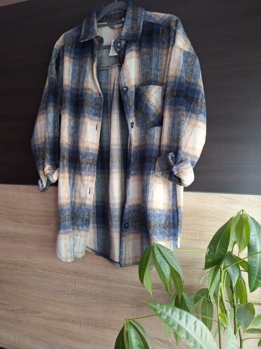 Piękna flanelowa kurteczka S