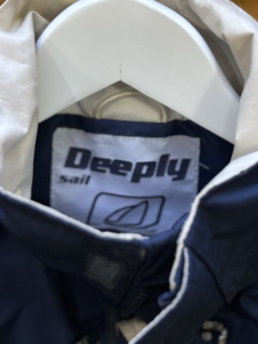 Casaco azul marca Deeply sail de homem em excelente estado