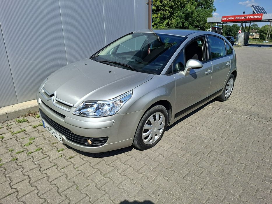 Citroen C4 1.6 diesel 90 KM mały przebieg ważne opłaty
