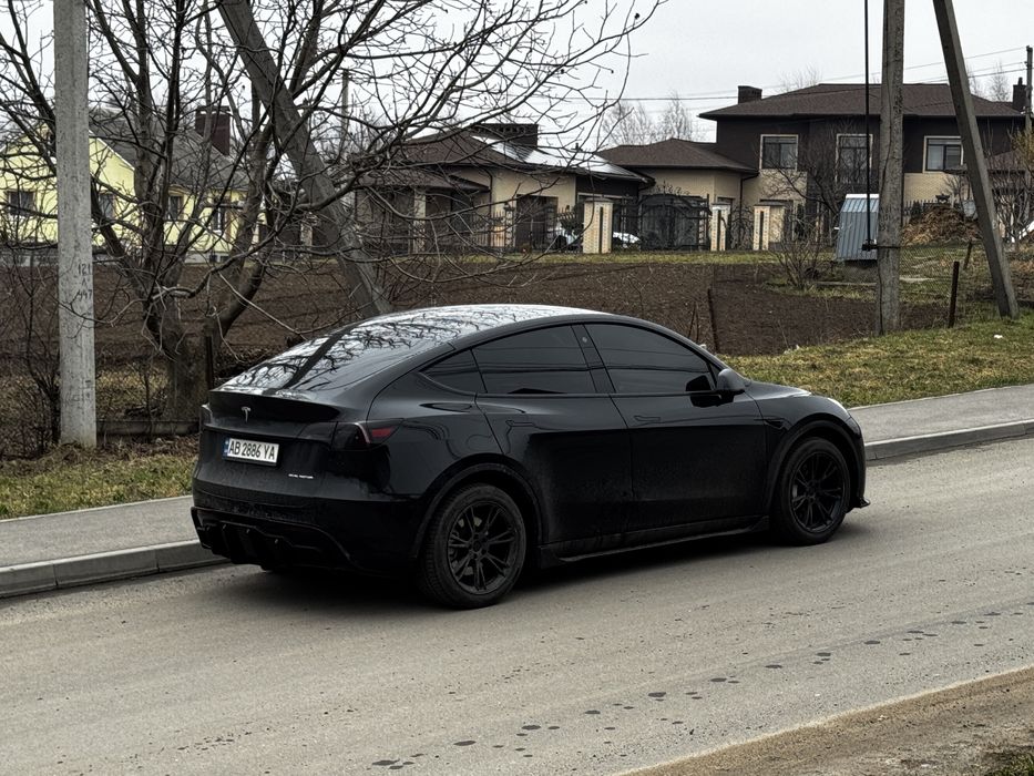 Tesla Model Y 2023 Long Range