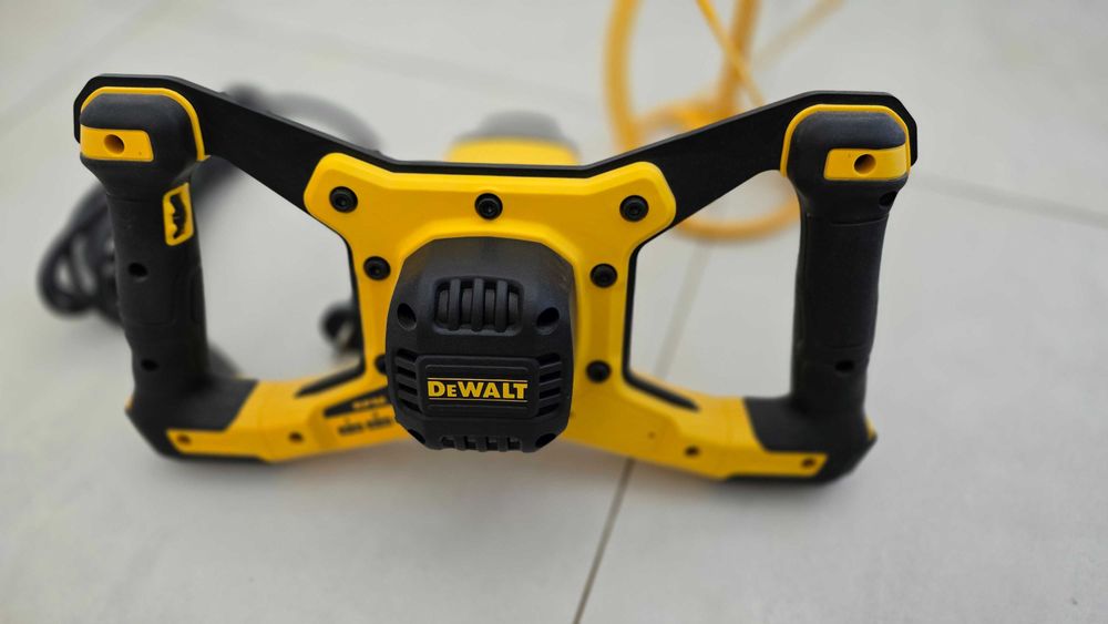 Mieszarka DeWalt DWD241