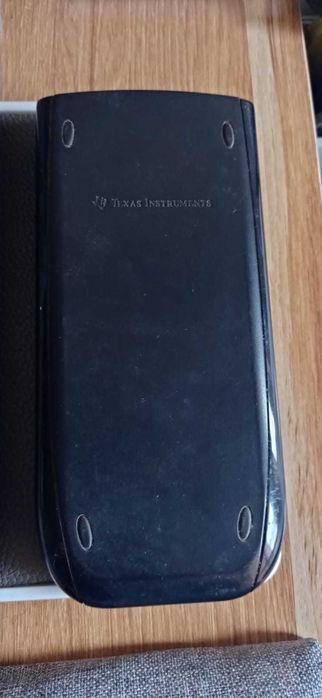 Calculadora Gráfica TEXAS TI-84 Plus