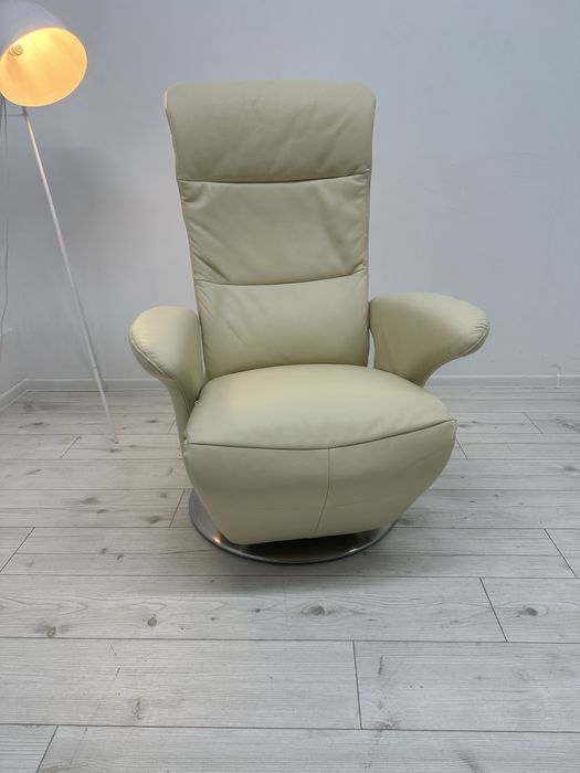 Фірмове,шкіряне крісло Relax