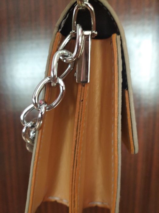 Жіноча сумка через плече