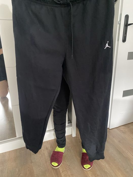 Sprzedam Czarne Dresy Jordan XL