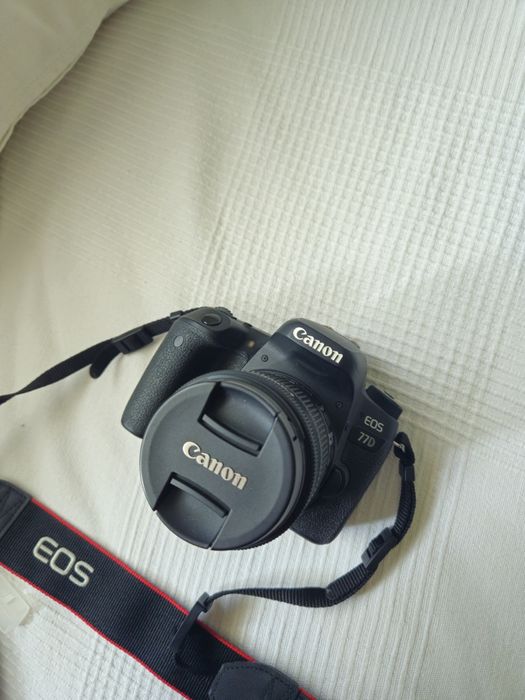 Canon 77D + lente Canon EF-S 18-55mm