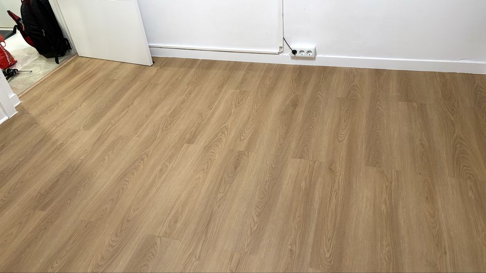 Floating Floor Installation515105275815536645