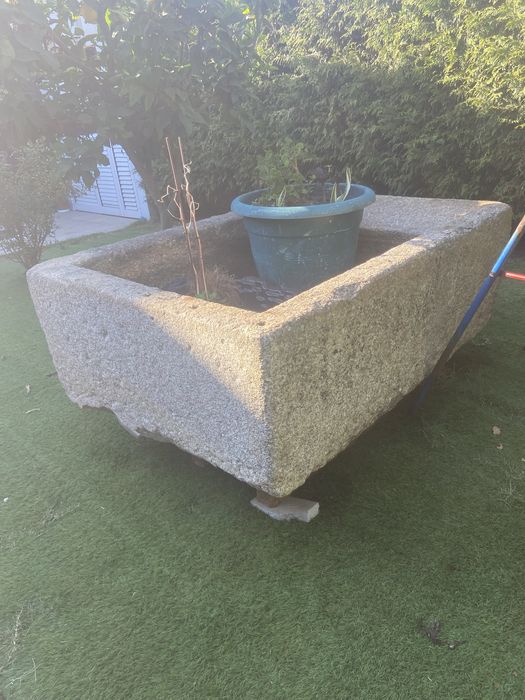 Tanque em pedra rustico