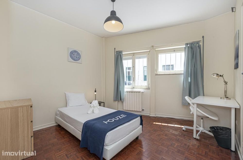 Quarto - localizado em Lapa Lisbon