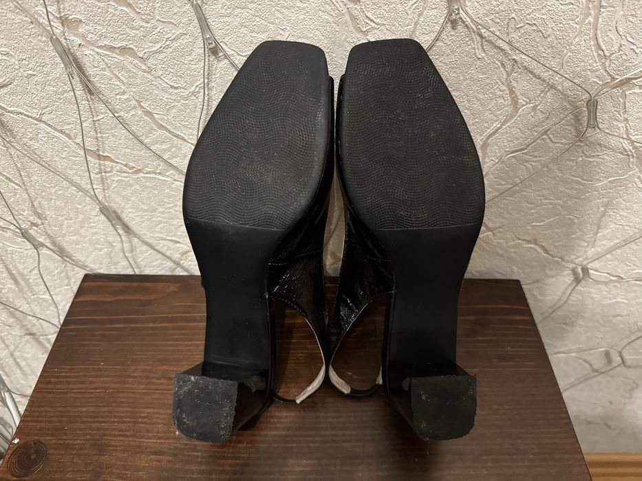 Продам жіночі туфлі Elite by Monarch