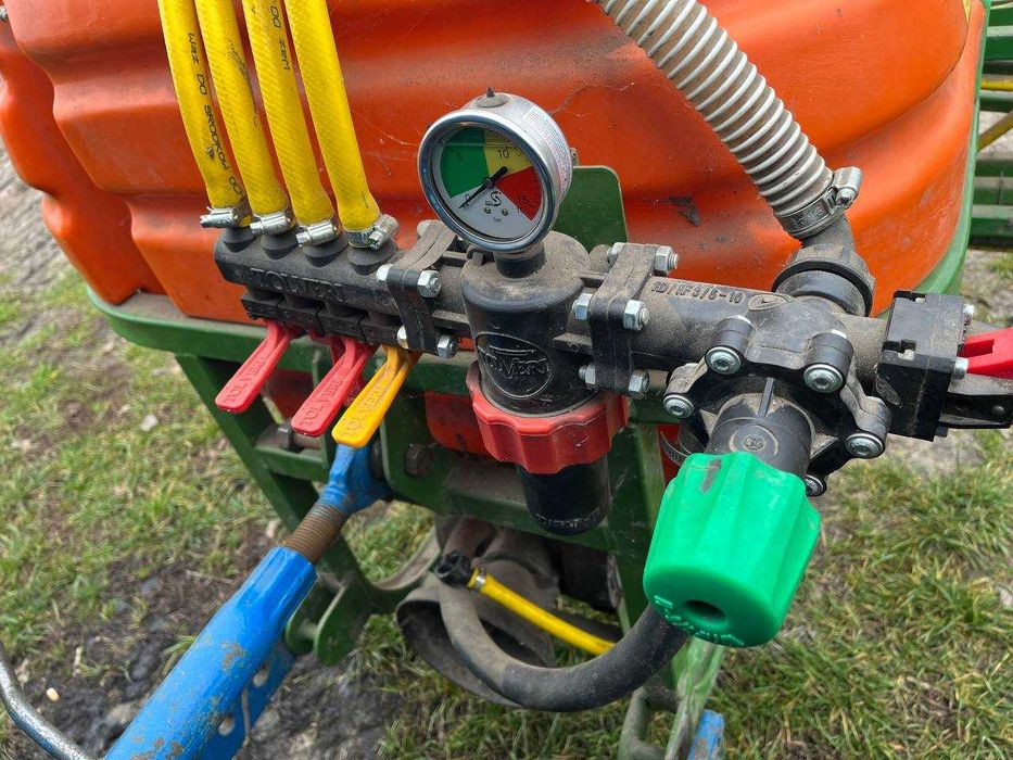 Обприскувач навісний Polmark 200 л 10м Польща