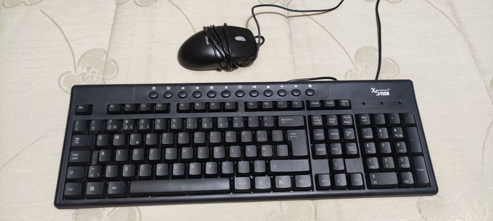 Vendo rato + teclado + colunas.