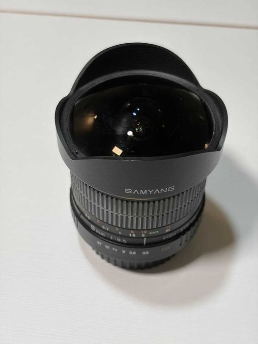 Samyang 8mm f/3.5 Fisheye Canon EF - bardzo dobry stan, manual