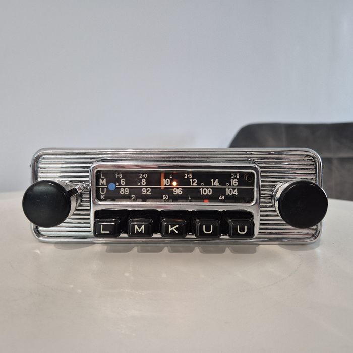 Zabytkowe radio BLAUPUNKT LMKU z lat 60 z bluetooth mp3