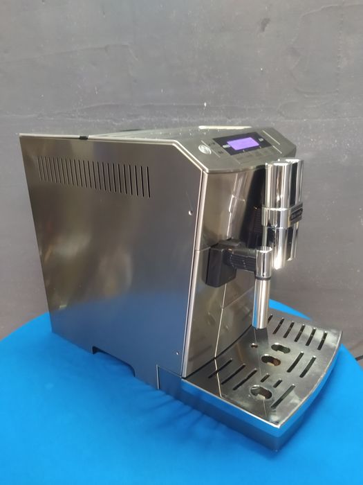 Кавоварка Delonghi primadonna S deluxe