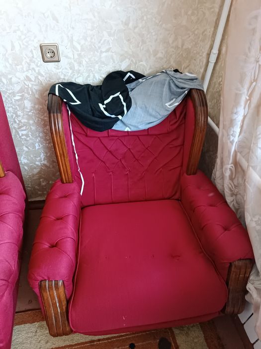 Меблі у вітальню, або спальню (диван і два крісла(Клара), стінка