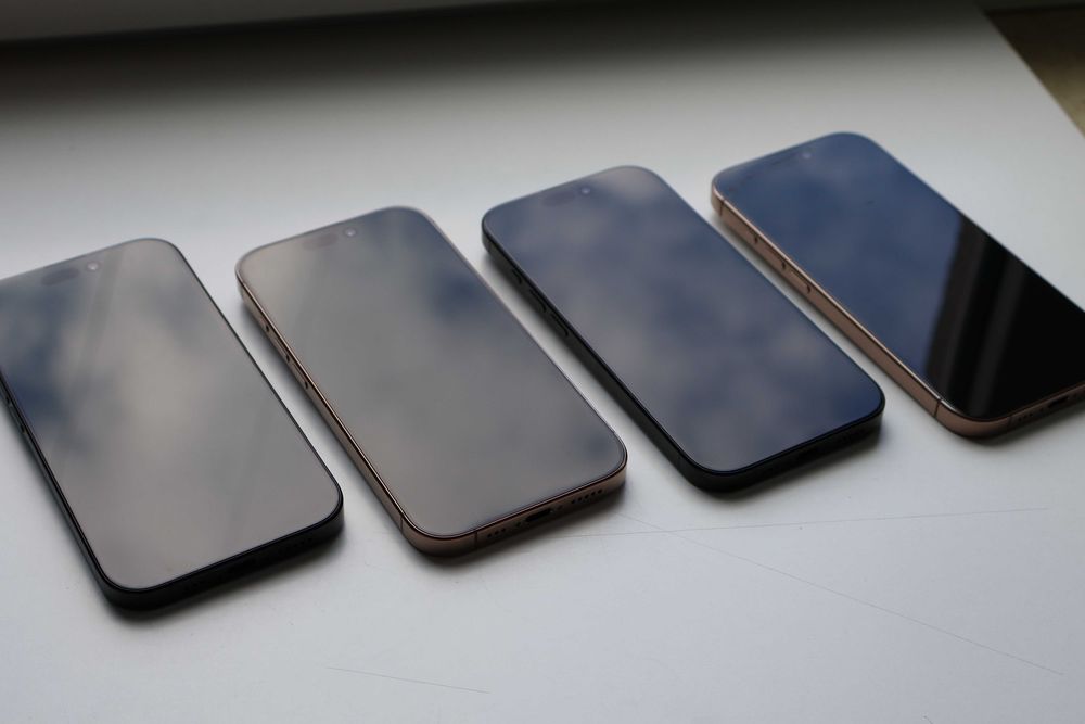 Новий Apple Iphone 16 Pro 128Gb Black / Desert Titanium Neverlock Оригінал!